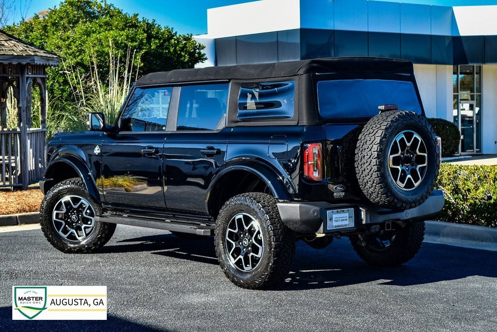 2021 Ford Bronco Base