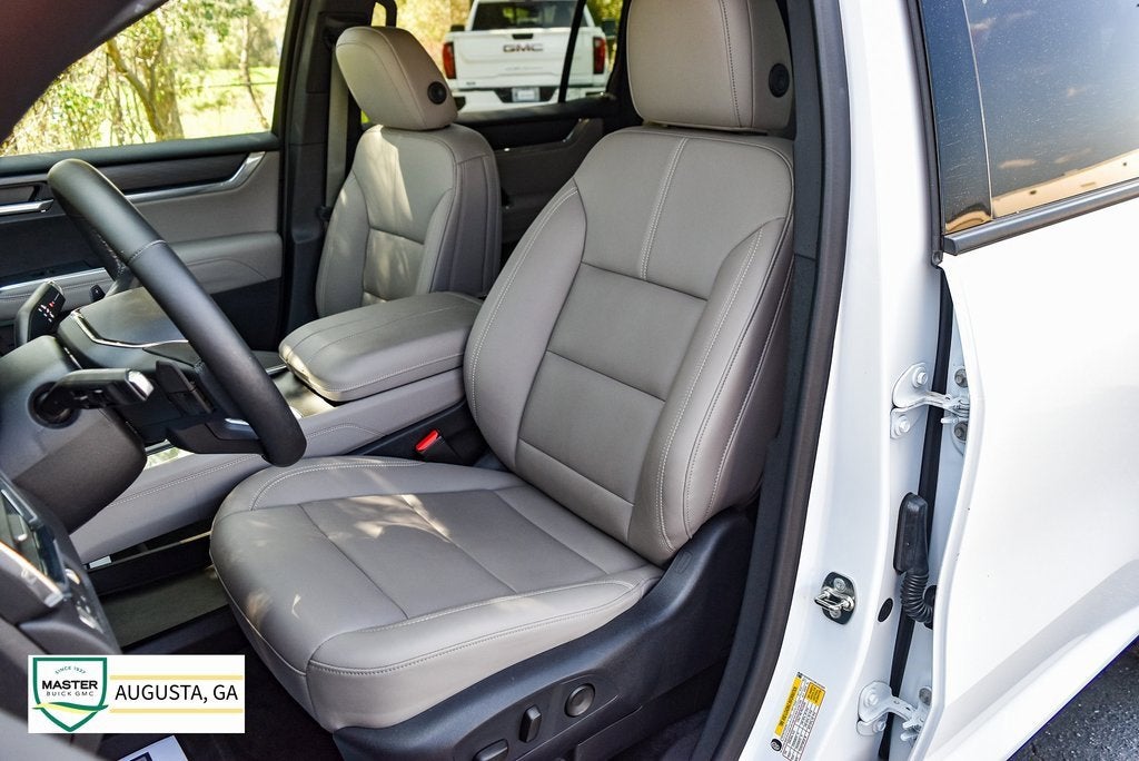 2024 GMC Acadia Elevation