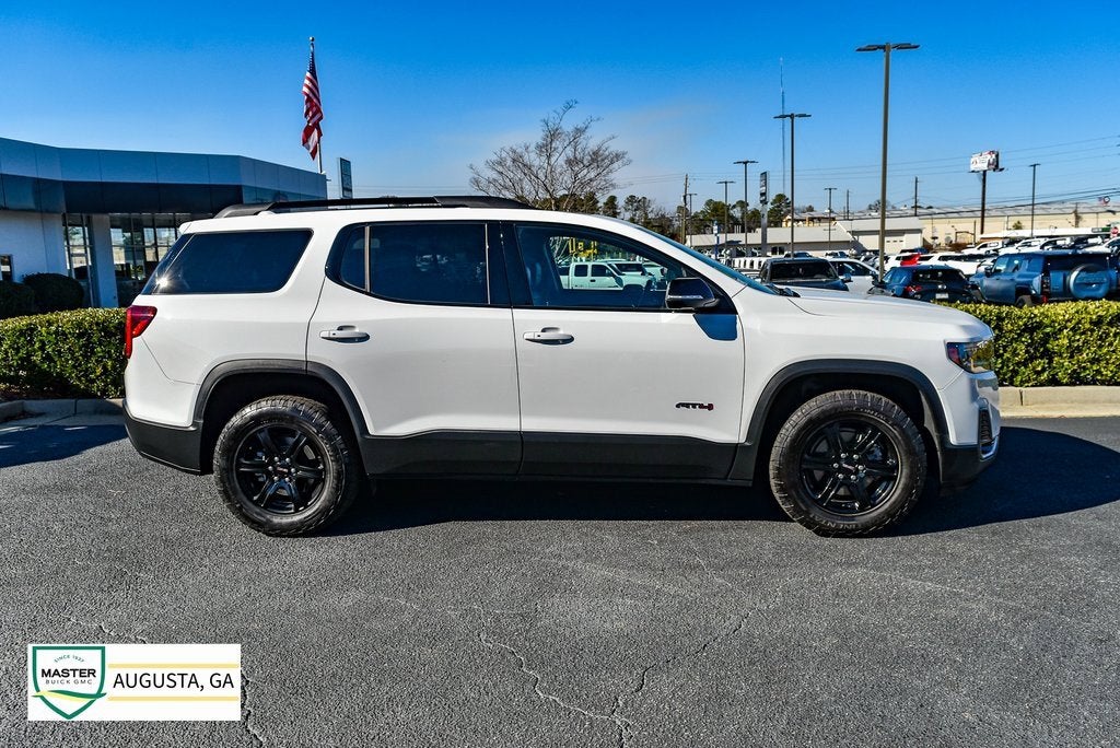 2023 GMC Acadia AT4
