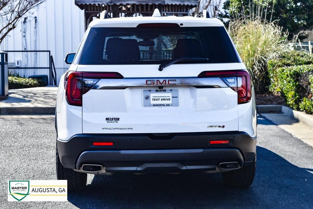 2023 GMC Acadia AT4