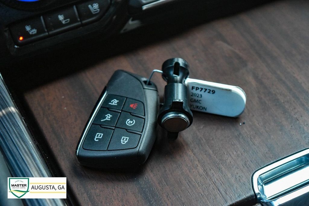 2023 GMC Yukon Denali Ultimate
