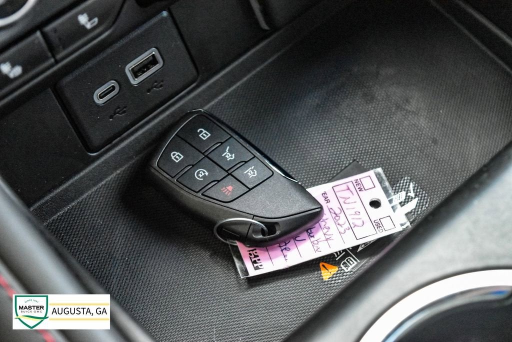 2023 Chevrolet Suburban RST