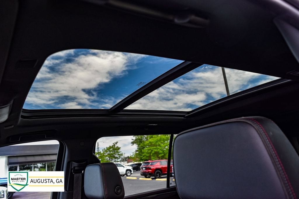 2023 Chevrolet Suburban RST