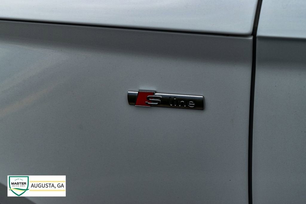2024 Audi Q5 S line Premium Plus