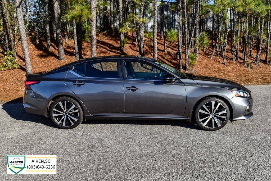 2021 Nissan Altima 2.0 SR