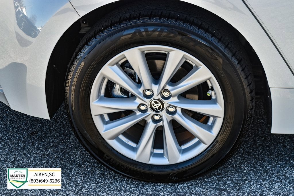 2024 Toyota Corolla Hatchback SE